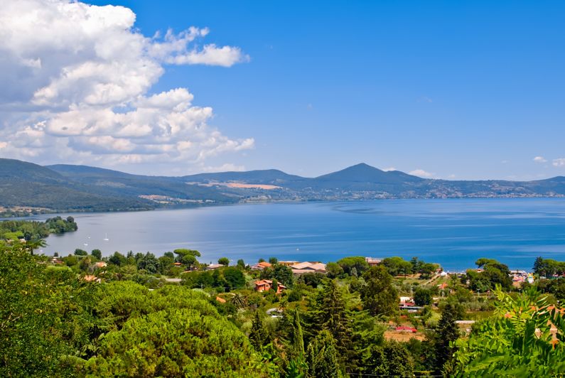 See experiences in Lago di Bracciano