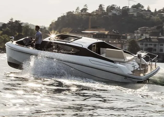 Tour in barca con tender ecoline