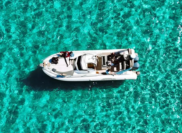 Escursione in barca giornaliera a Favignana e Levanzo da Trapani