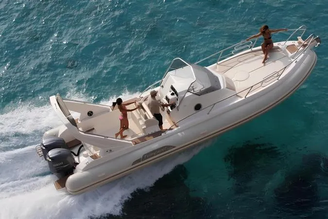 Day boat excursion to Favignana and Levanzo from Trapani