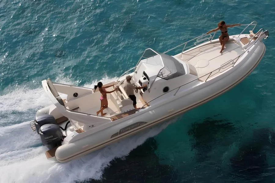 Escursione in barca giornaliera a Favignana e Levanzo da Trapani