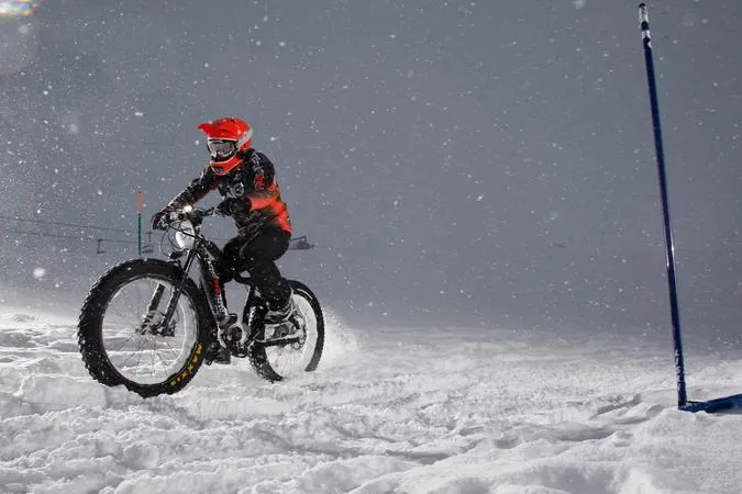 Escursione notturna in Fat bike sulle Piste al Tonale