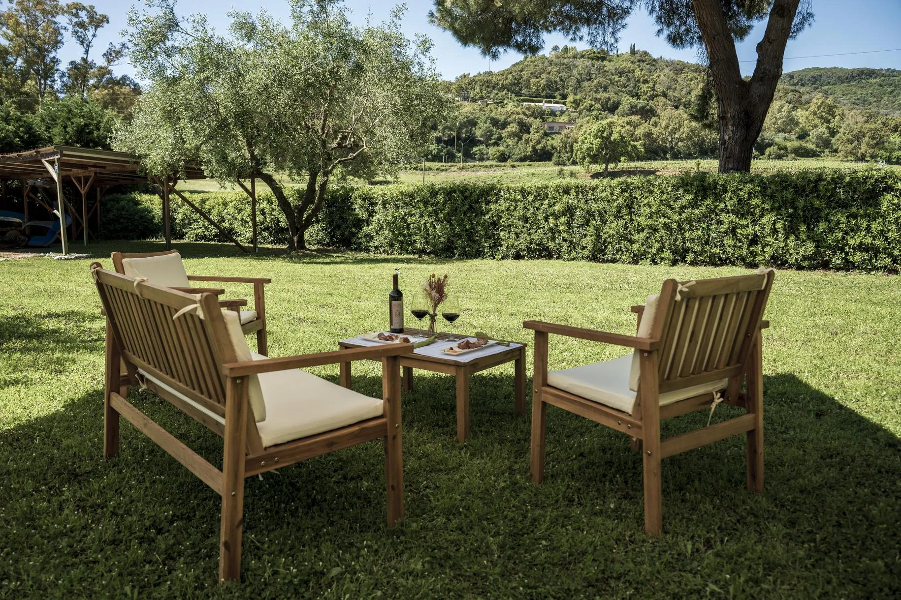 Degustazione vini con tagliere di prodotti locali all'Isola d'Elba