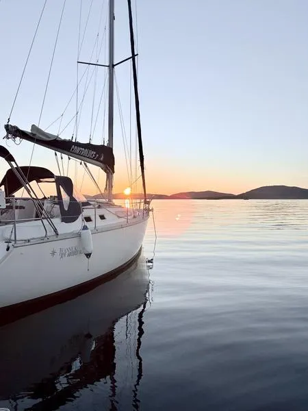 Aperitivo al tramonto in barca a vela ad Alghero