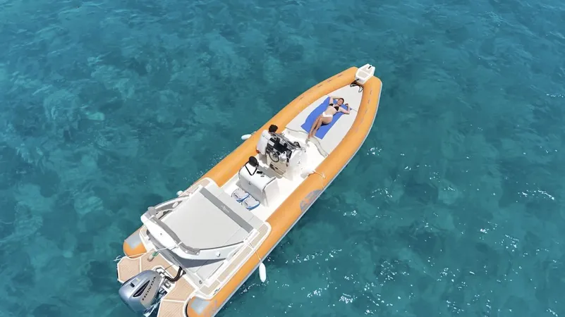 Escursione in barca di mezza giornata a Palermo in condivisione