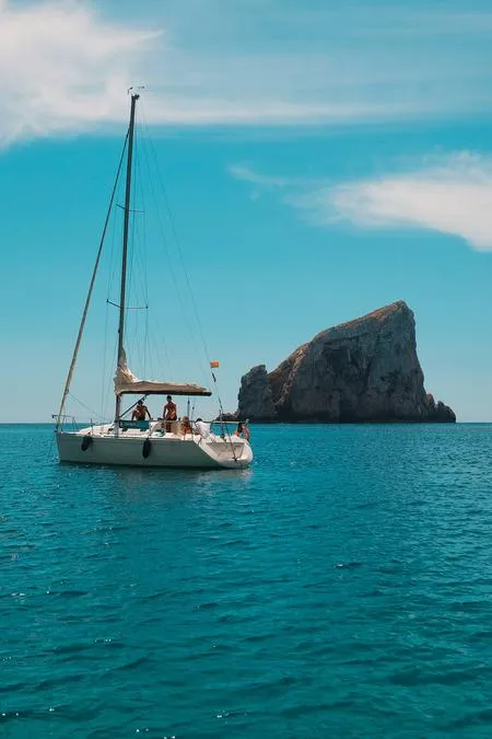 Escursione in barca a vela di mezza giornata ad Alghero