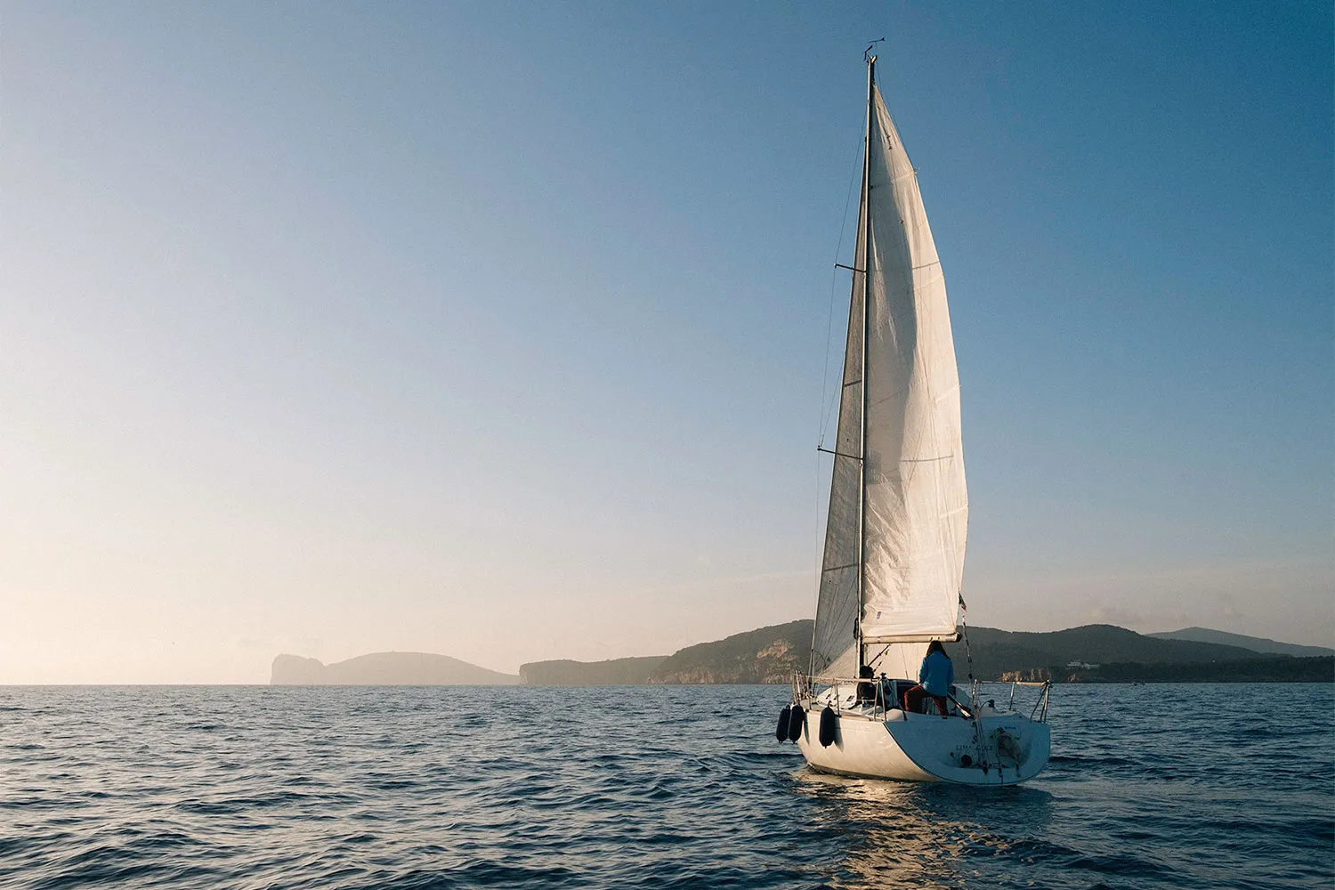 Giornata in barca a vela ad Alghero con pranzo e aperitivo