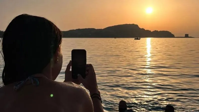 Aperitivo al tramonto in barca all'Asinara da Stintino