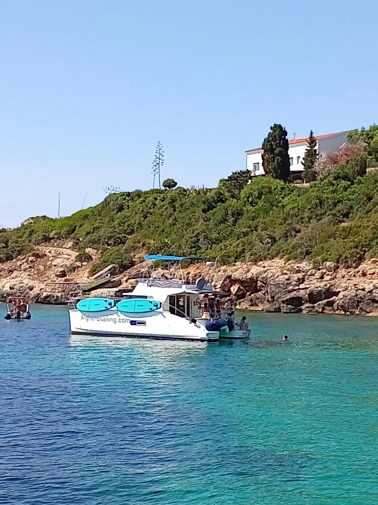 Escursione in gozzo al tramonto ad Alghero con aperitivo a bordo