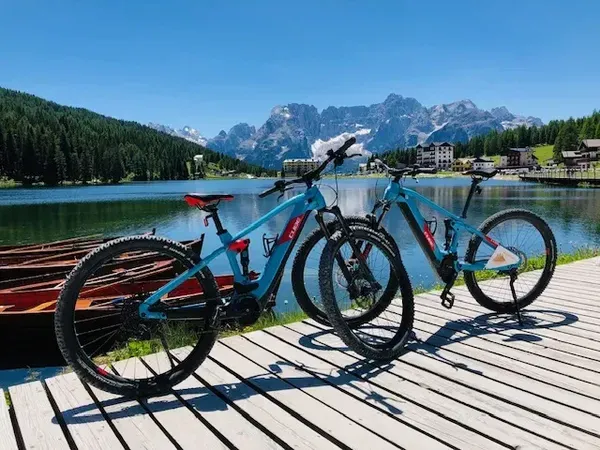 Giro in e-bike alle Tre Cime di Lavaredo con merenda