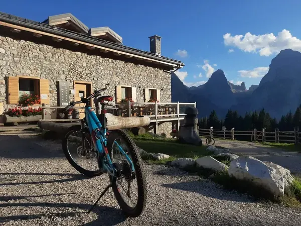 Giro in e-bike alle Tre Cime di Lavaredo da Auronzo