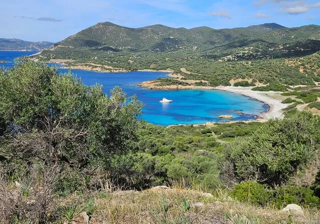 Tour in gommone privato da Capo Malfatano a Teulada