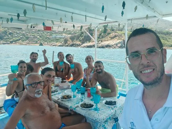 Pescaturismo lungo la costa di Cefalù con pranzo a bordo