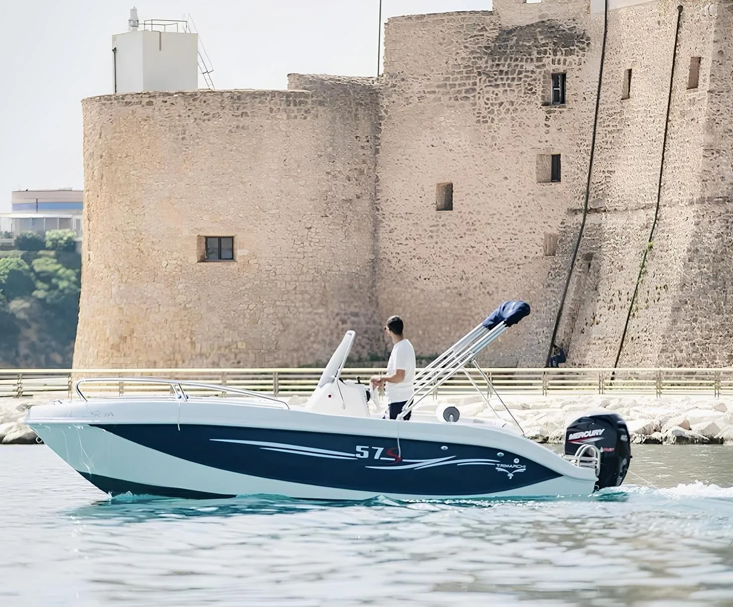 Noleggio barca senza patente nautica da Castellammare del Golfo