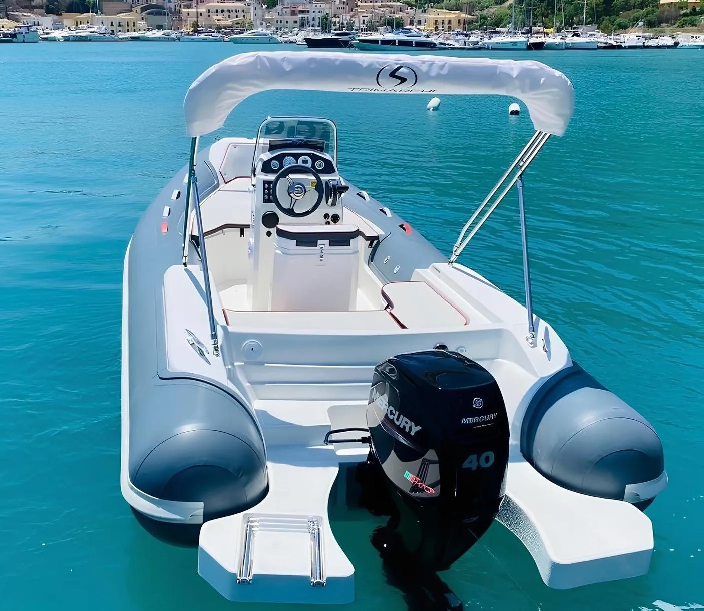 Noleggio gommone senza patente nautica da Castellammare del Golfo