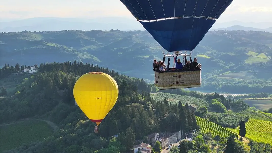 Hot air balloon ride over Val d'Orcia