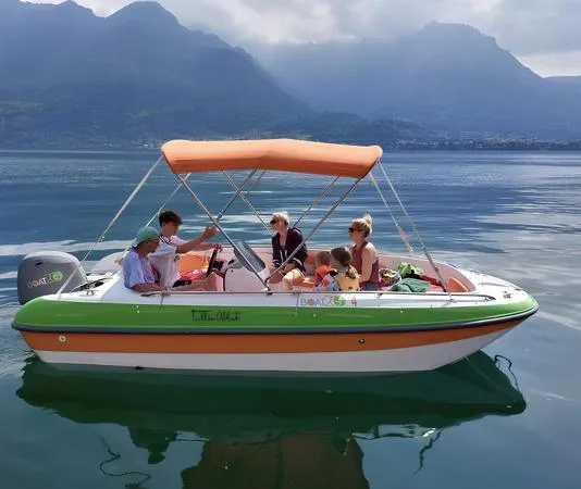 Noleggio barca da 40cv senza patente nautica da Oliveto Lario