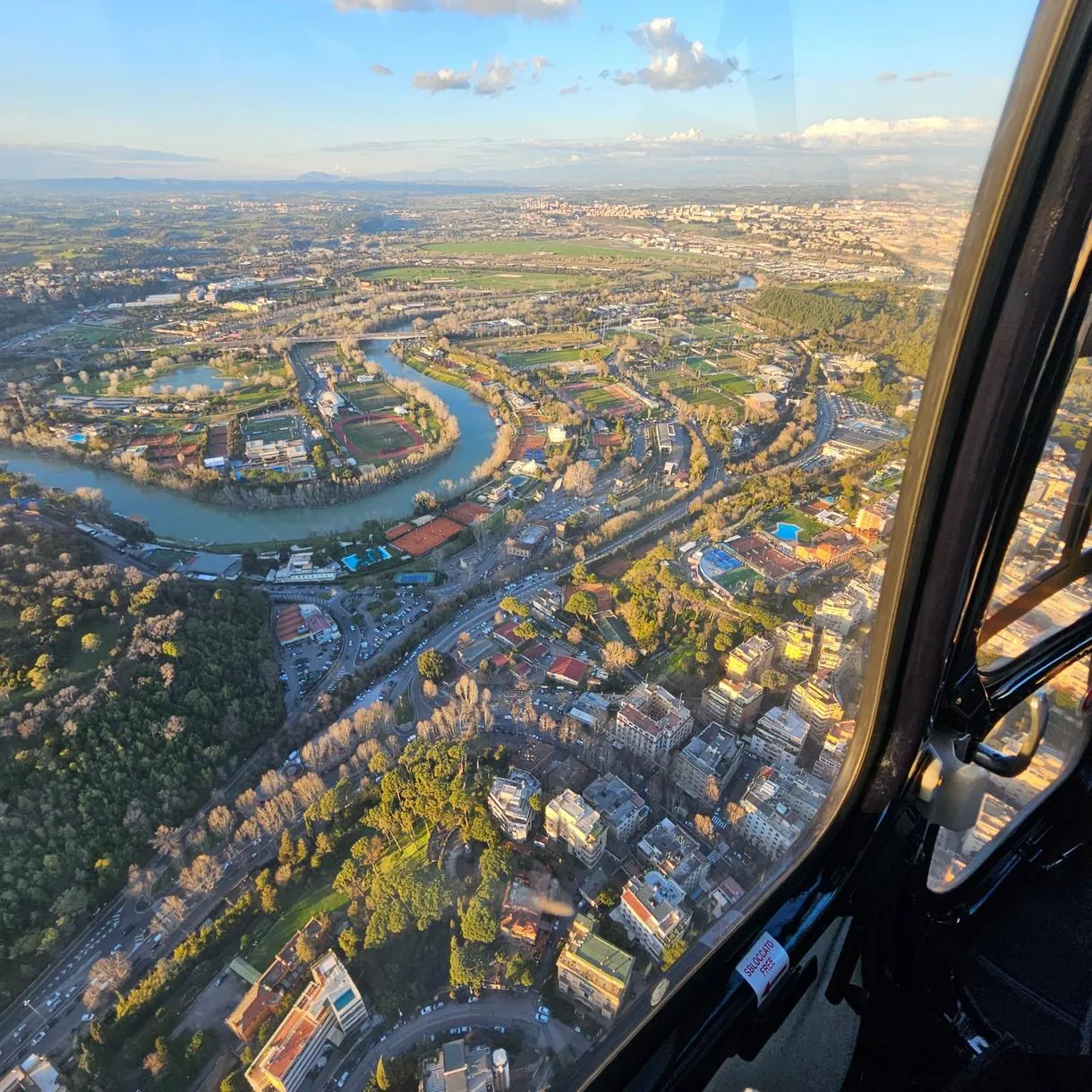 Pilota di elicottero per un giorno a Roma