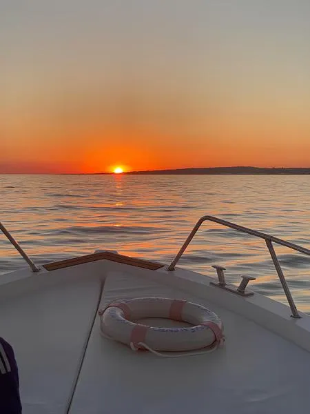 Tour in barca al tramonto con aperitivo da Santa Maria di Leuca