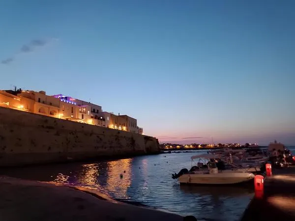 Tour in barca all'alba da Otranto con colazione a bordo