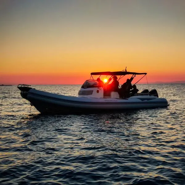 Tour in barca all'alba da Otranto con colazione a bordo