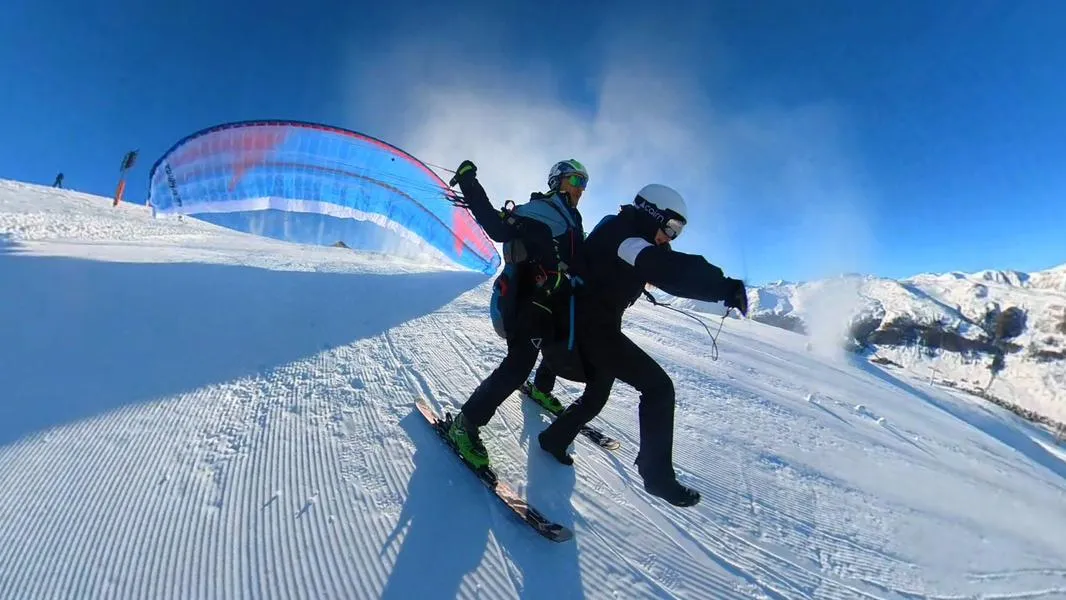 Volo in parapendio biposto a Livigno