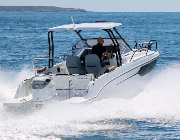 Boat tour in Naples along the coast