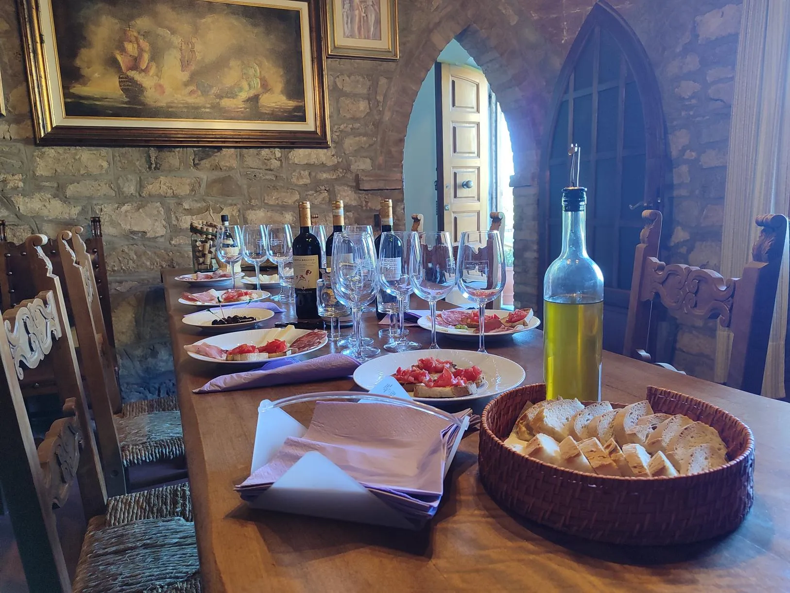 Degustazione di vini e olio con visita in cantina nel cuore del Chianti