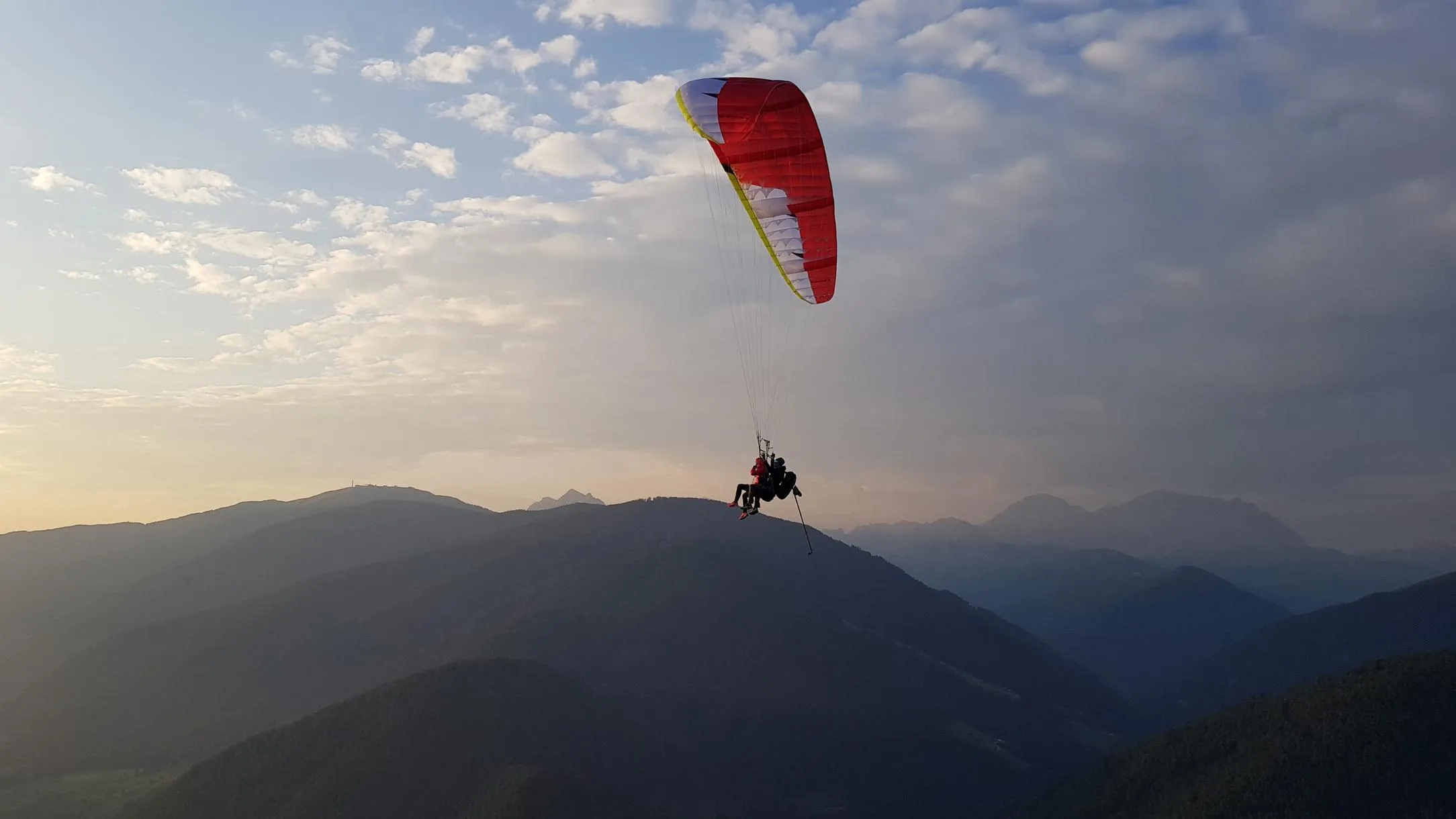 Volo in parapendio al Plan de Corones da Brunico