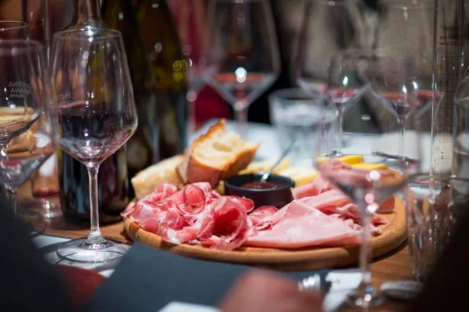 Degustazione di vino e brunch a Milano