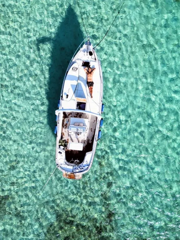 Escursione giornaliera con soste bagno tra Tavolara e Molara