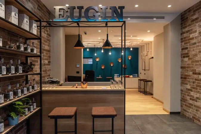 Gin tasting in Milan