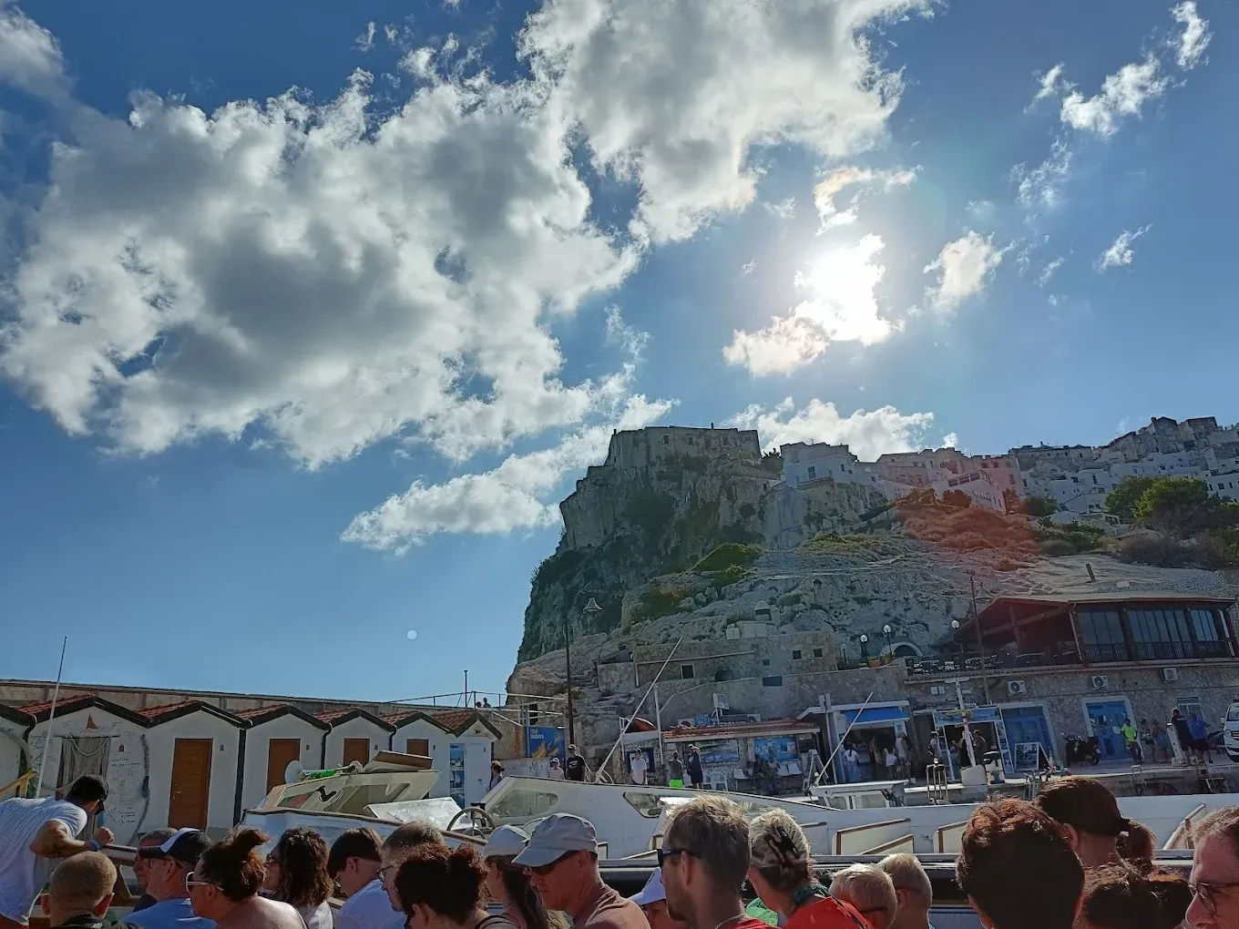 Tour in motonave alle Isole Tremiti da Rodi Garganico con giro dell'Arcipelago