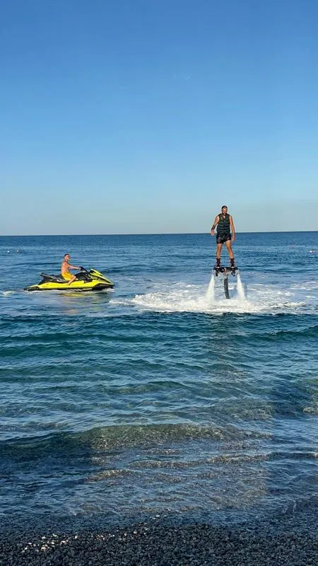 Esperienza in Flyboard a Isca Marina