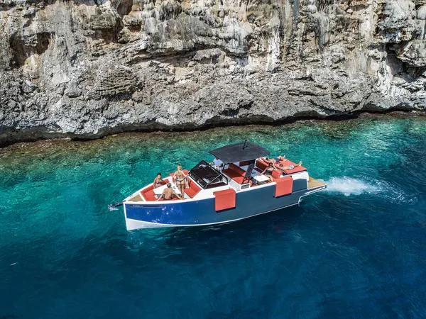 Escursione in barca condivisa nel Golfo di Orosei da Cala Gonone con aperitivo