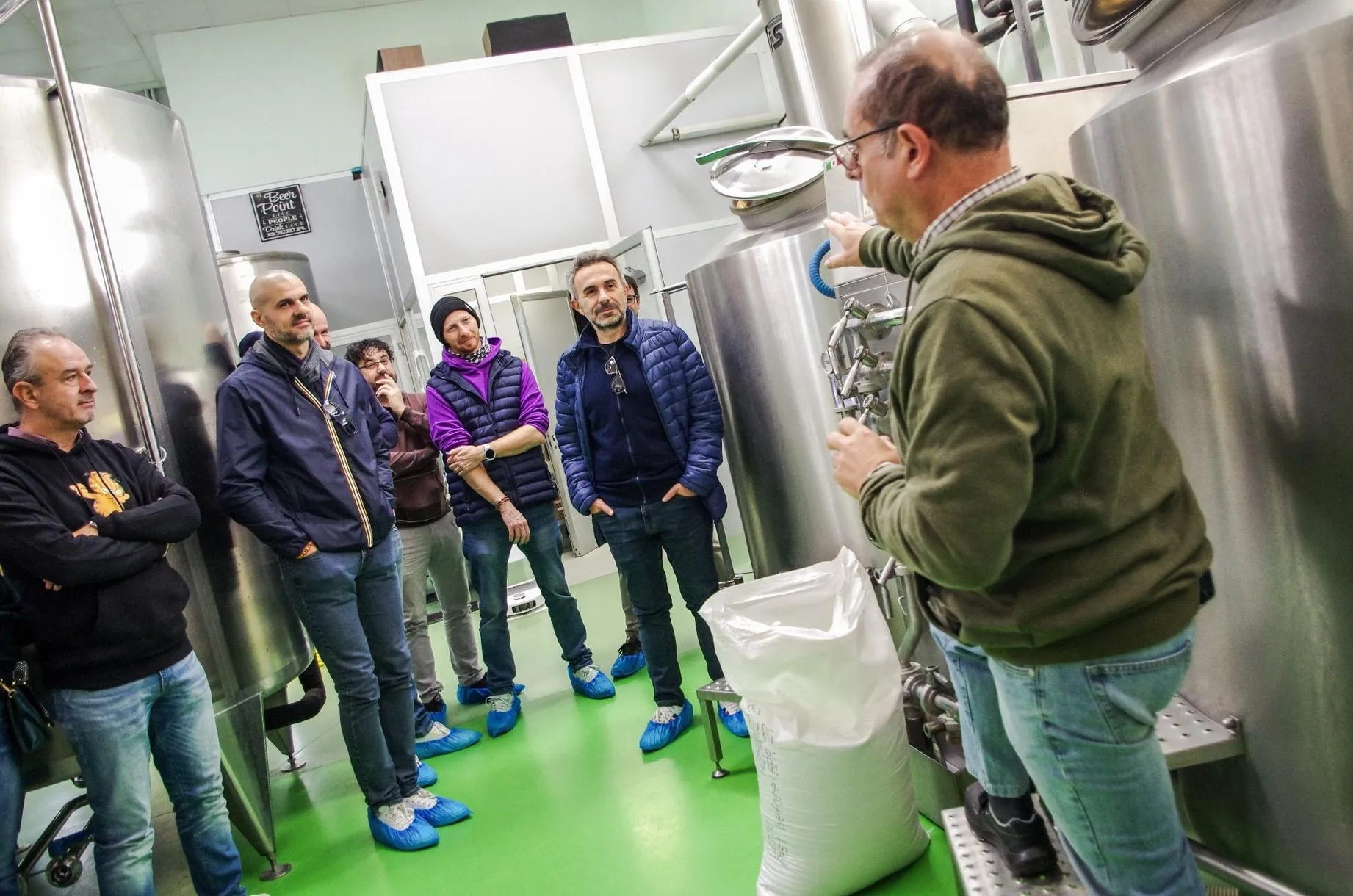 Visita e degustazione di birra artigianale nelle Langhe