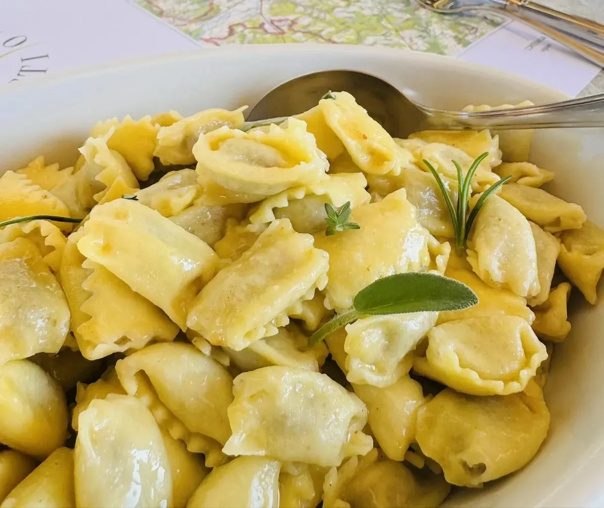 Pranzo con degustazione vini e visita alla Cantina Massimo Rivetti nelle Langhe