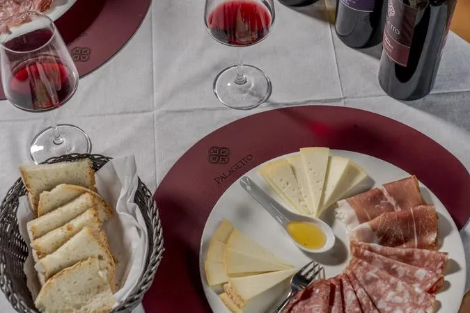 Degustazione vini alla Cantina Palagetto a San Gimignano