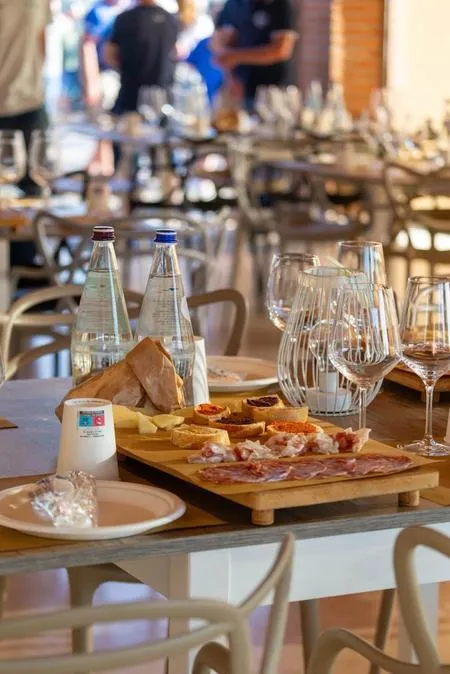 Pranzo e degustazione vini in Valpolicella a Pescantina