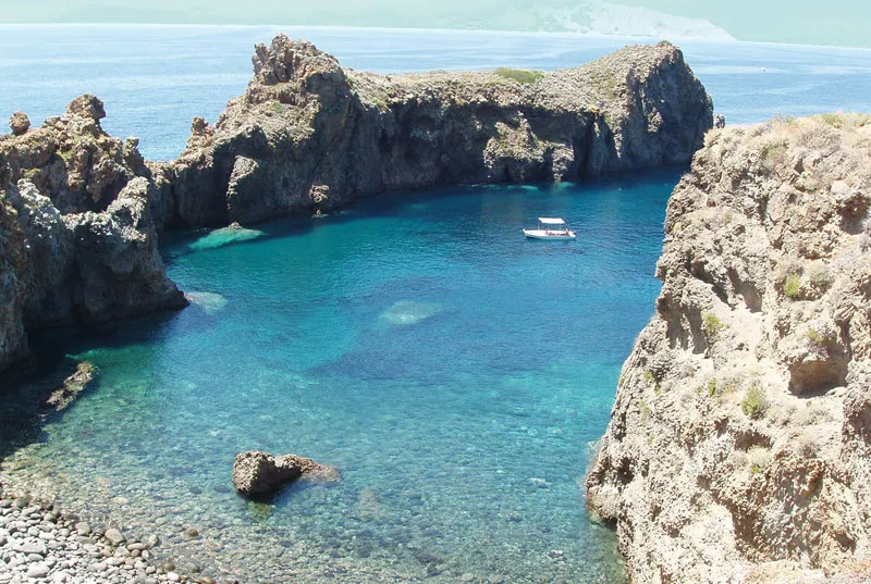 Escursione giornaliera in barca condivisa da Milazzo a Lipari e Vulcano
