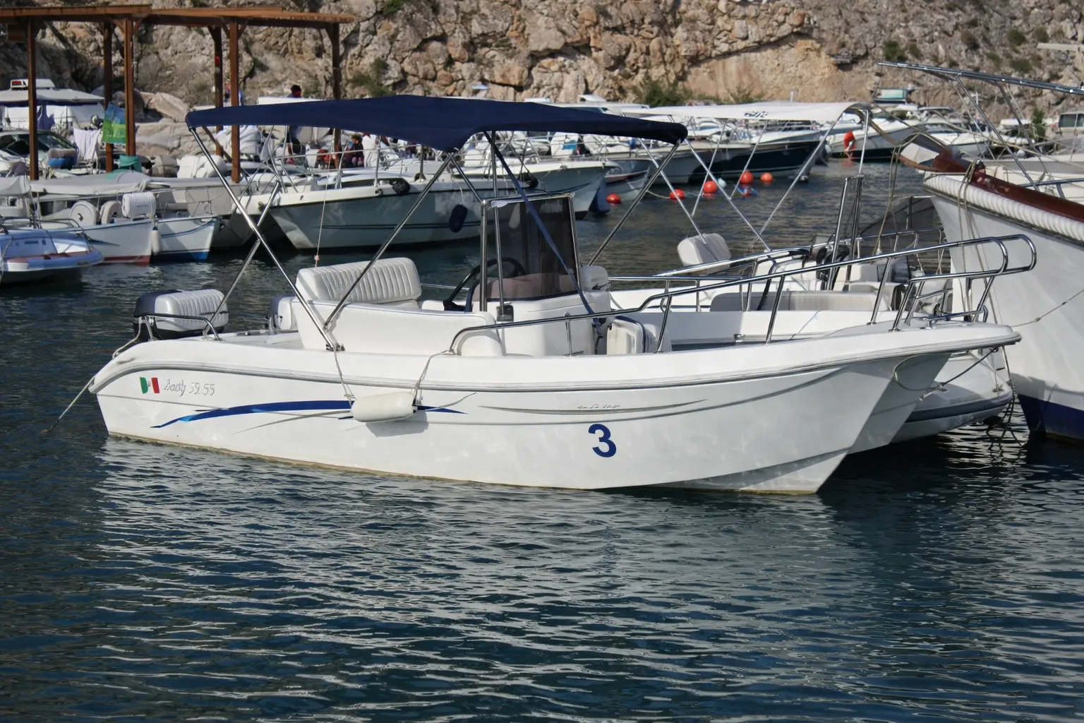 Noleggio barca 40 cavalli a Castro