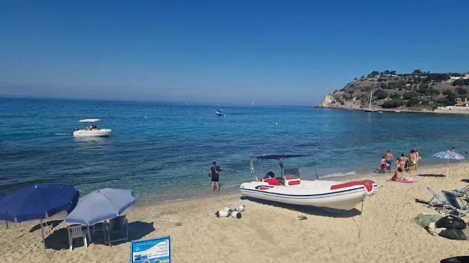 Escursione in gommone di mezza giornata a Tropea