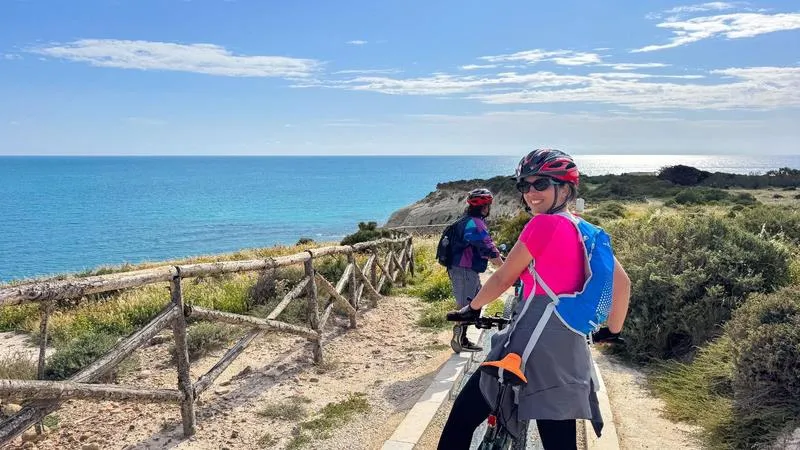 Giro in E-bike lungo la costa di Agrigento