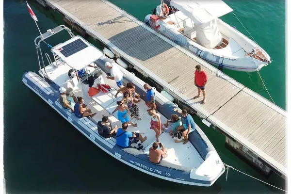 Escursione in barca con snorkeling da Castrignano del Capo