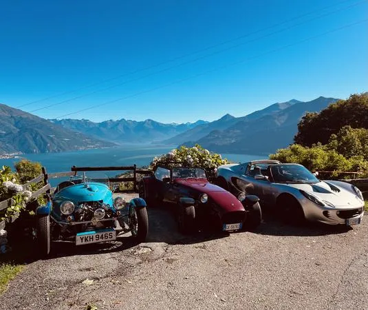 Tour in auto esclusiva sul lago di Como.