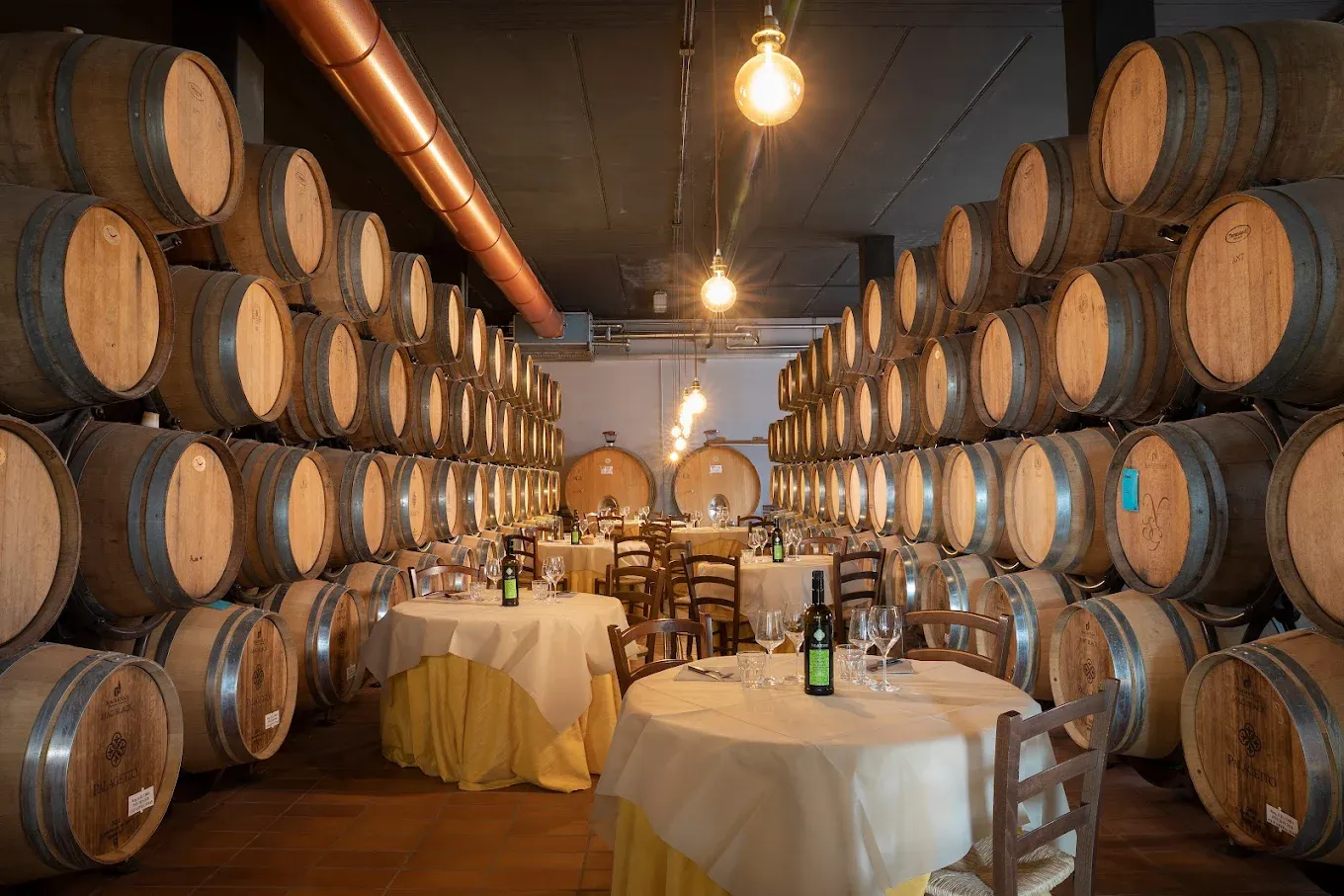 Night at an estate in San Gimignano with wine tasting