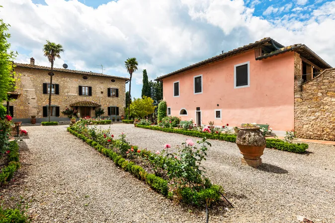Morning Yoga e Visita con Degustazione in Tenuta Toscana
