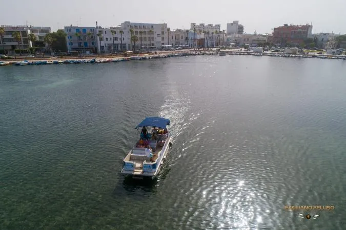 Escursione in barca da Porto Cesareo con visita all'Isola dei Conigli