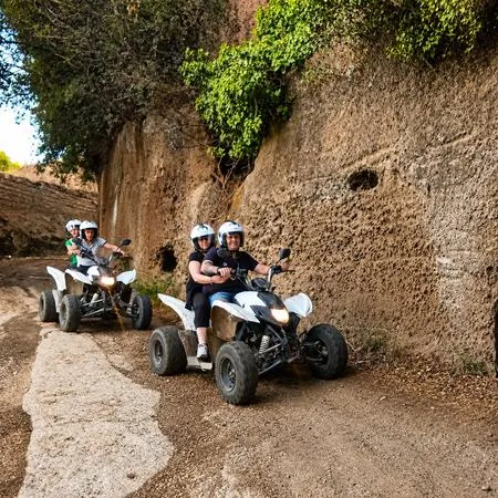 Escursione in Quad nel sentiero Etrusco a Cerveteri fuori Roma