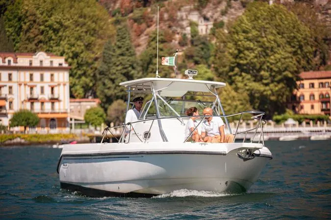 Tour privato in barca sul Lago di Como